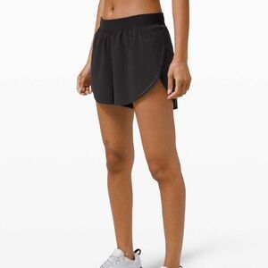 Lululemon Find Your Pace High-Rise Lined Short, size 12